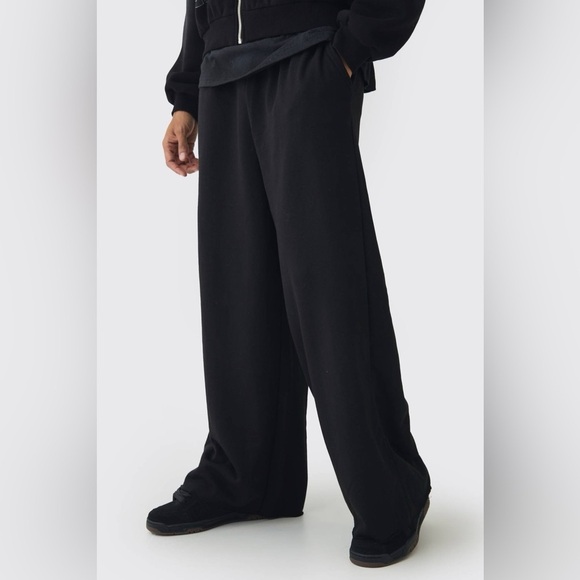 Boohooman Pants - BoohooMAN Extreme Wide Leg Raw Edge Loopback Jogger Black